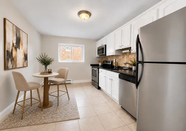 Photo 3 of Sale Pending at 40 Bryon St #4, Chestnut Hill, MA 02467 | MLS# 73577244 | Listing updated on 2026-10-14