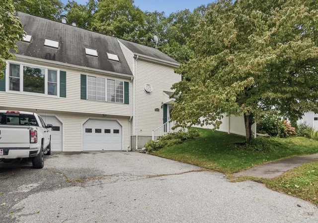 Photo 1 of Single family home for sale at 11 Jonathan Cir, Worcester, MA 01604 | MLS# 73585272 | Listing updated on 2026-10-13