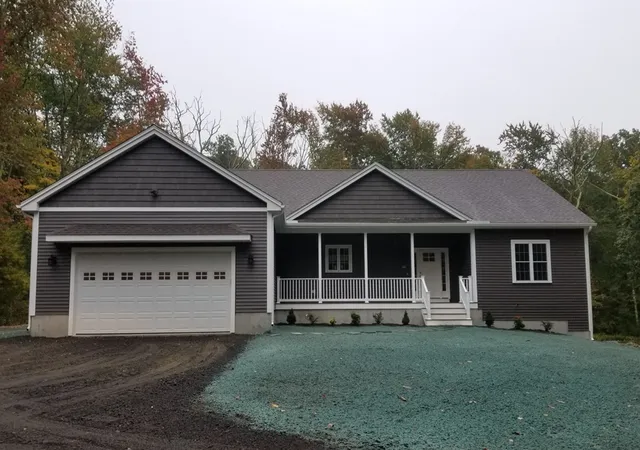 Photo 1 of Single family home for sale at 14 Kettle Hl Rd, Uxbridge, MA 01569 | MLS# 73585933 | Listing updated on 2026-10-06
