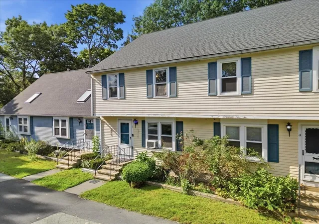 Photo 2 of Condo for sale at 600 N Montello St #3, Brockton, MA 02301 | MLS# 73572652 | Listing updated on 2026-09-22