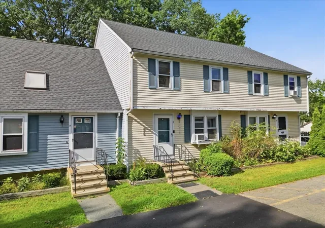 Photo 3 of Condo for sale at 600 N Montello St #3, Brockton, MA 02301 | MLS# 73572652 | Listing updated on 2026-09-22