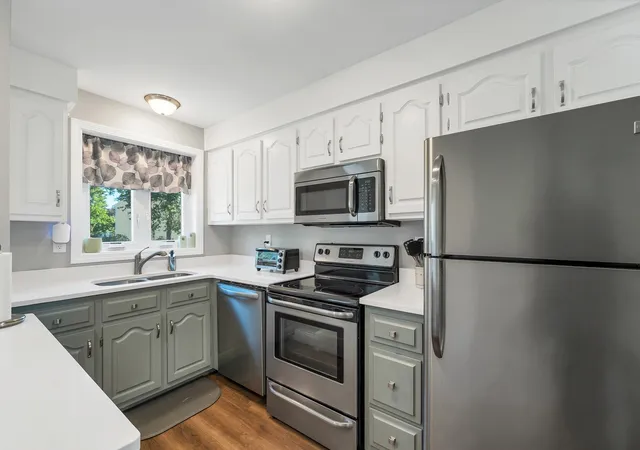 Photo 3 of Condo for sale at 14 Shelburne Rd #/, Merrimack, NH 03054 | MLS# 73588945 | Listing updated on 2026-10-13