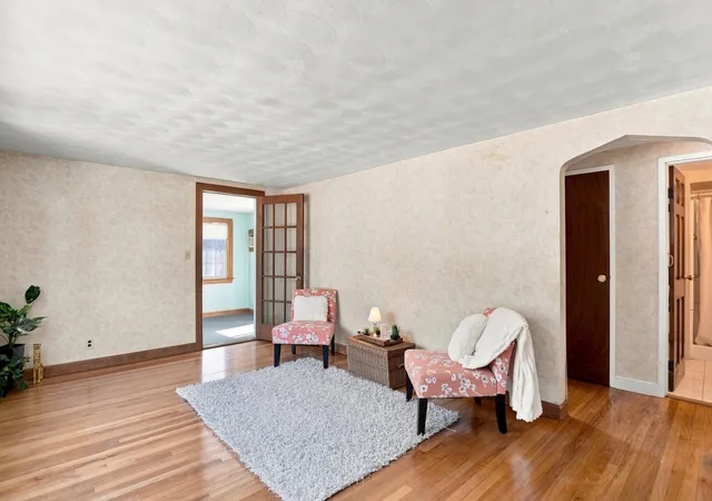 Photo 3 of Single family home for sale at 23 Mayflower Rd, Woburn, MA 01801 | MLS# 73576138 | Listing updated on 2026-09-11