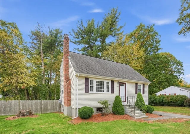 Photo 2 of Single family home for sale at 119 Spallus Rd, Stoughton, MA 02072 | MLS# 73587415 | Listing updated on 2026-10-10
