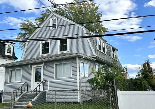 Photo 2 of Single family home for sale at 118 Evans St, Dorchester Center, MA 02124 | MLS# 73586870 | Listing updated on 2026-10-09