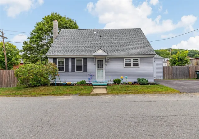 Photo 1 of Sale Pending at 14 Benjamin St, Winchendon, MA 01475 | MLS# 73571993 | Listing updated on 2026-09-09