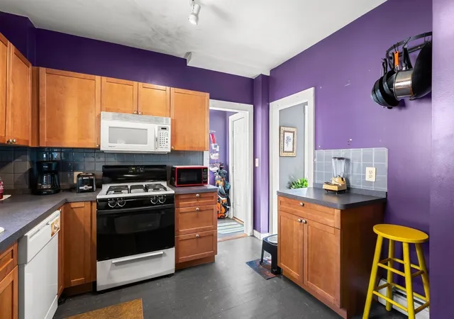 Photo 4 of Single family home for sale at 3 Wilkens Pl, Roslindale, MA 02131 | MLS# 73574814 | Listing updated on 2026-09-17