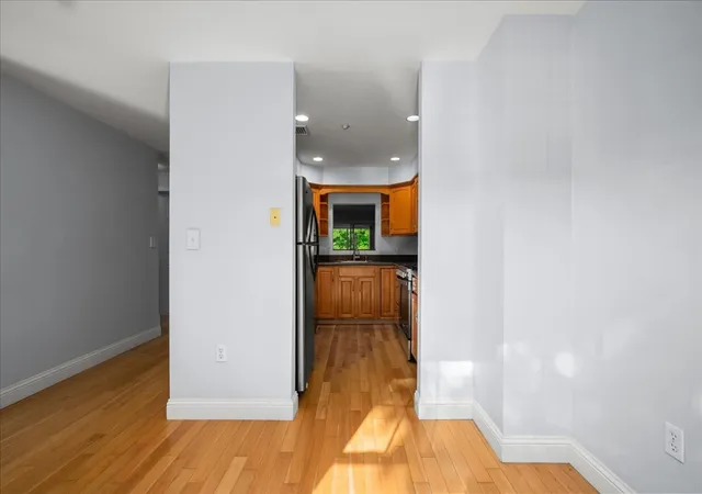 Photo 4 of Condo for sale at 4 Mayberry Dr #E, Westborough, MA 01581 | MLS# 73574002 | Listing updated on 2026-09-13