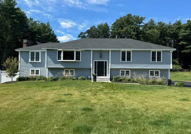 Photo 3 of Single family home for sale at 73 Minehan Ln, Marlborough, MA 01752 | MLS# 73569664 | Listing updated on 2026-09-12