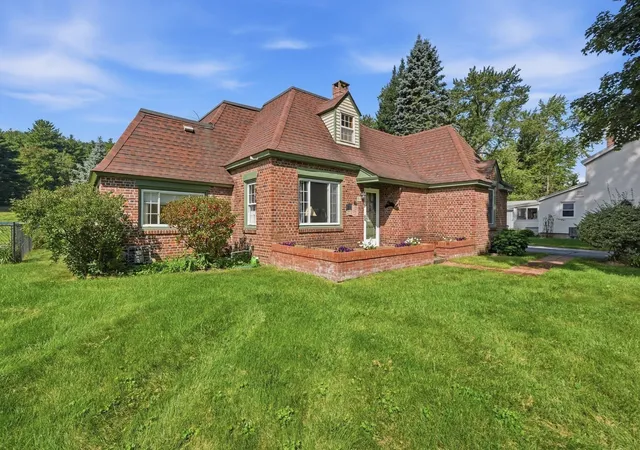 Photo 1 of Sale Pending at 88 Homestead Ave, Greenfield, MA 01301 | MLS# 73571596 | Listing updated on 2026-09-29