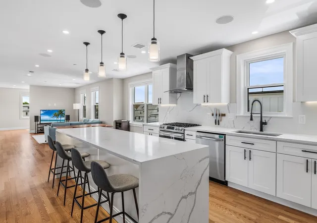 Photo 3 of Condo for sale at 170 Bradford St #3, Everett, MA 02149 | MLS# 73573971 | Listing updated on 2026-09-17
