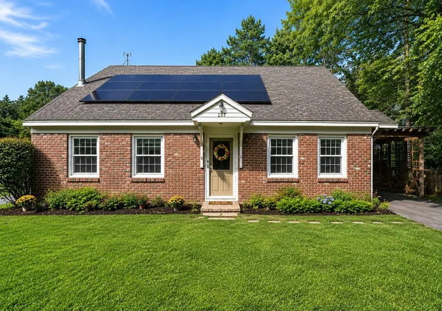 Photo 1 of Sale Pending at 137 Parker Rd, Lancaster, MA 01523 | MLS# 73570394 | Listing updated on 2026-09-30