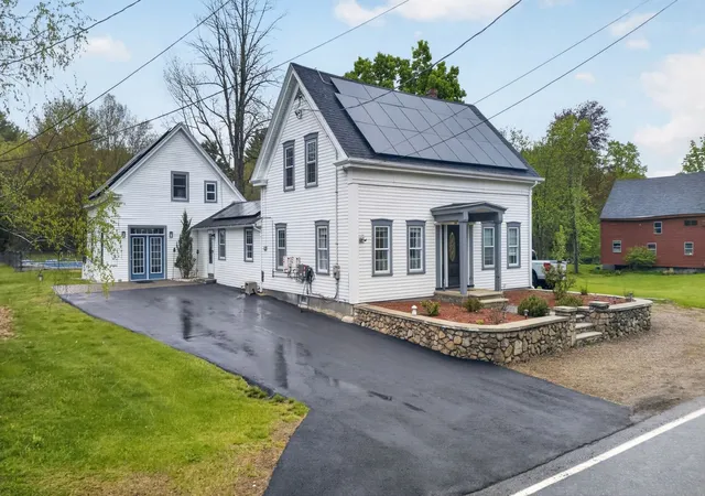 Photo 2 of Single family home for sale at 399 N Main St, Salem, NH 03079 | MLS# 73575742 | Listing updated on 2026-09-11