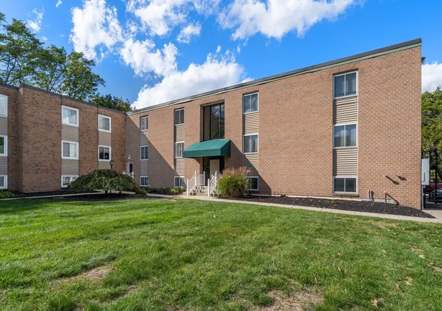 Condo for sale at 2 Main St #18, Lincoln, RI 02864 | MLS# 73587457