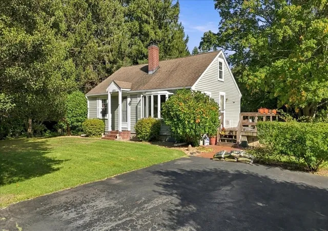 Photo 2 of Sale Pending at 1876 Phinneys Ln, Barnstable, MA 02630 | MLS# 73582899 | Listing updated on 2026-10-27