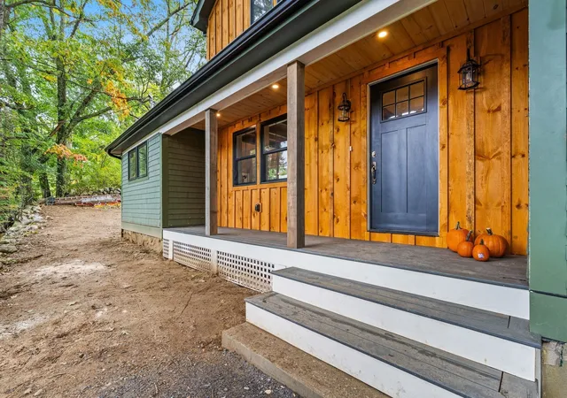 Photo 3 of Single family home for sale at 10 Noonhill Rd, Medfield, MA 02052 | MLS# 73585648 | Listing updated on 2026-10-15