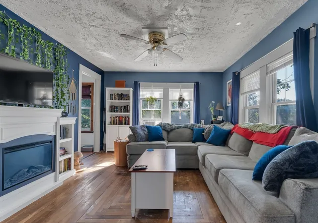 Photo 3 of Single family home for sale at 12 South St, Cherry Valley, MA 01611 | MLS# 73572874 | Listing updated on 2026-09-15