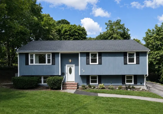 Photo 2 of Single family home for sale at 16 Andrew Ave, Hull, MA 02045 | MLS# 73571205 | Listing updated on 2026-09-25
