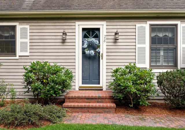 Photo 2 of Sale Pending at 28 Lady Slipper Cir, Pembroke, MA 02359 | MLS# 73573158 | Listing updated on 2026-09-29
