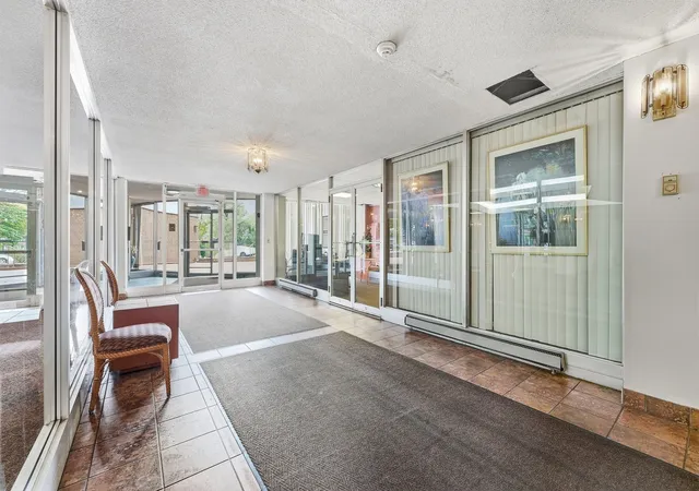 Listing Photo 1 - Condo for sale in building located at 101 Mulberry St, Springfield, MA 01105 - Unit #120