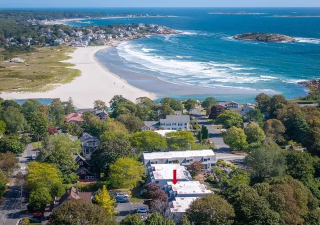 Listing Photo 3 - Condo for sale in building located at 19 Atlantic Rd, Gloucester, MA 01930 - Unit #12T