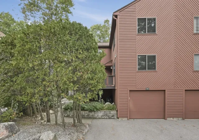 Photo 3 of Sale Pending at 203 Leland Farm Rd #203, Ashland, MA 01721 | MLS# 73584497 | Listing updated on 2026-10-14