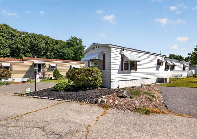 Photo 3 of Sale Pending at 21 Dinny Ln, Plainville, MA 02762 | MLS# 73575971 | Listing updated on 2026-09-26