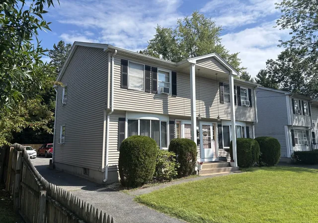 Photo 3 of Multi family home for sale at 15 17 Slater Ave, Springfield, MA 01119 | MLS# 73571917 | Listing updated on 2026-09-15