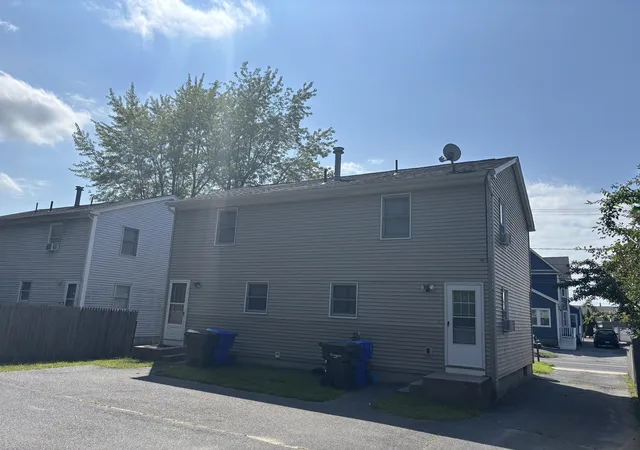 Photo 3 of House for sale at 15-17 Slater Ave, Springfield, MA 01119 | MLS# 73571917 | Listing updated on 2026-09-15