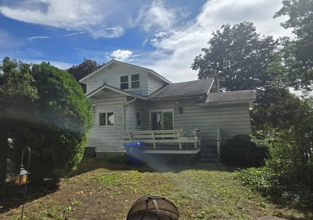 Photo 3 of Single family home for sale at 9 Shore St, Taunton, MA 02780 | MLS# 73588085 | Listing updated on 2026-10-28