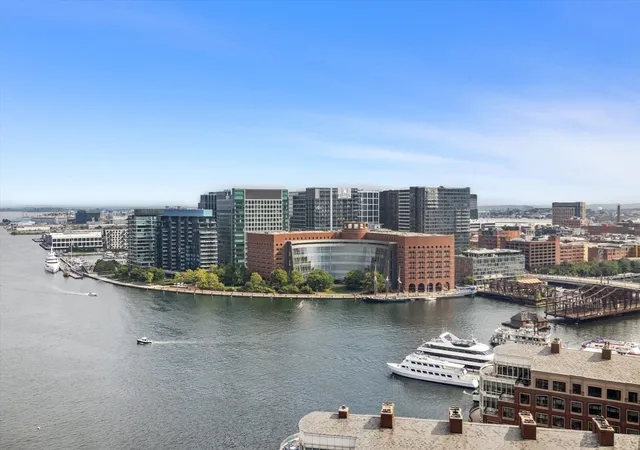 Photo 4 of Sale Pending at 85 E India Row #23D, Boston, MA 02110 | MLS# 73572813 | Listing updated on 2026-09-23