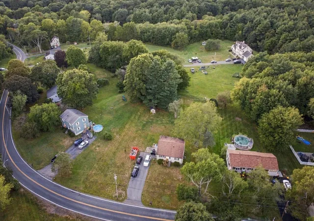 Photo 3 of Single family home for sale at 580 Crescent St, East Bridgewater, MA 02333 | MLS# 73578866 | Listing updated on 2026-10-12