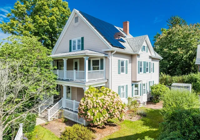 Photo 2 of Single family home for sale at 59 North St, Northampton, MA 01060 | MLS# 73588775 | Listing updated on 2026-10-12