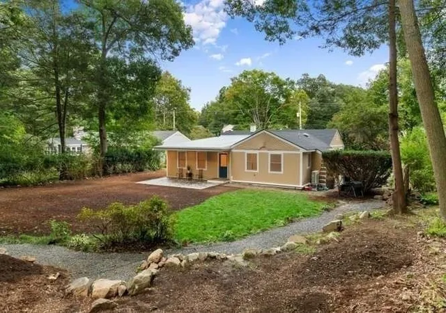 Photo 3 of Single family home for sale at 96 Old Essex Rd, Manchester, MA 01944 | MLS# 73571571 | Listing updated on 2026-09-20