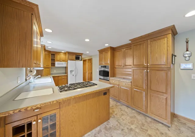Photo 3 of Single family home for sale at 20 Bonney Ln, Dedham, MA 02026 | MLS# 73572582 | Listing updated on 2026-09-11