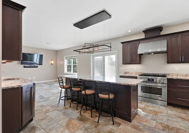 Photo 2 of Single family home for sale at 9 Marshall Cir, Peabody, MA 01960 | MLS# 73574505 | Listing updated on 2026-09-13