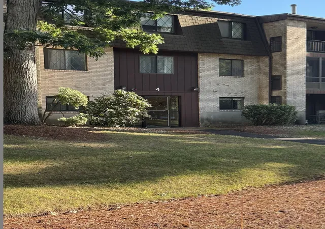 Photo 2 of Condo for sale at 4 Greenbriar Dr #102, North Reading, MA 01864 | MLS# 73585280 | Listing updated on 2026-10-09
