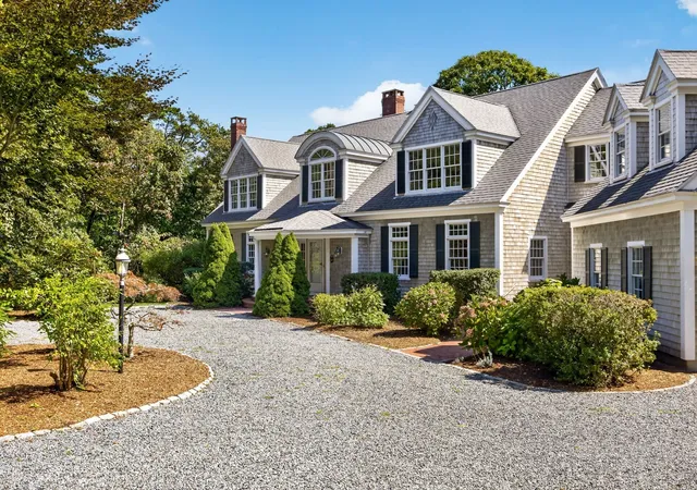 Photo 3 of Mansion for sale at 169 Tisquantum Rd, Chatham, MA 02633 | MLS# 73581092 | Listing updated on 2026-09-26