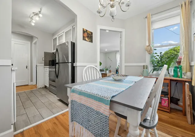 Listing Photo 2 - Condo for sale in building located at 31 Chestnut St, Gloucester, MA 01609 - Unit #1