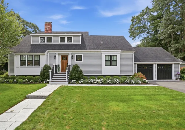 Photo 1 of Single family home for sale at 9 Stacey Cir, Concord, MA 01742 | MLS# 73575583 | Listing updated on 2026-09-15