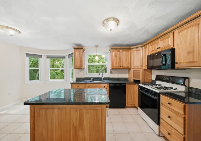 Photo 3 of Sale Pending at 131 Federal St, Wilmington, MA 01887 | MLS# 73573930 | Listing updated on 2026-09-24