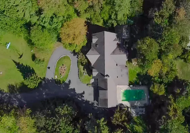 Photo 3 of Mansion for sale at 20 Fox Hl Dr, Bridgewater, MA 02324 | MLS# 73587114 | Listing updated on 2026-10-10