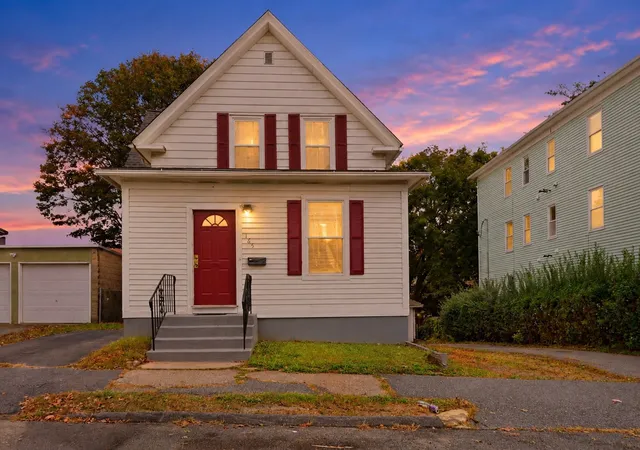 Photo 2 of Single family home for sale at 165 Fairmont Ave, Worcester, MA 01604 | MLS# 73586193 | Listing updated on 2026-10-06