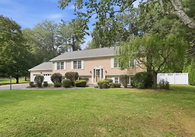 Photo 1 of Sale Pending at 120 Coventry Ln, Longmeadow, MA 01106 | MLS# 73579187 | Listing updated on 2026-10-28
