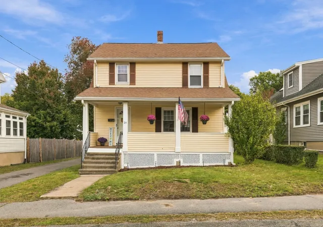 Photo 1 of Single family home for sale at 177 Elmlawn Rd, Braintree, MA 02184 | MLS# 73585741 | Listing updated on 2026-10-08