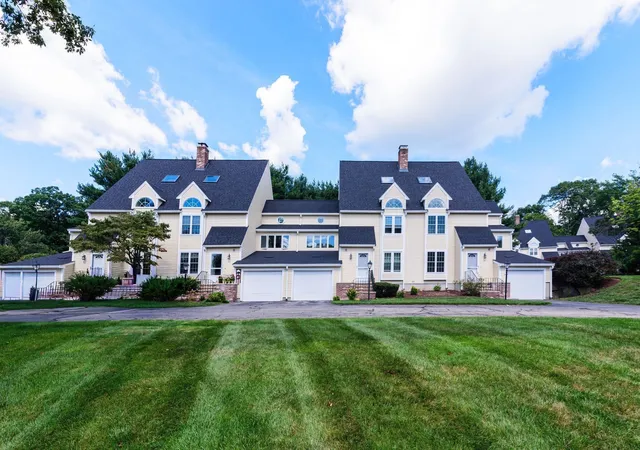 Photo 3 of Sale Pending at 29 Oak Knoll Dr #29, North Attleboro, MA 02760 | MLS# 73574834 | Listing updated on 2026-09-15