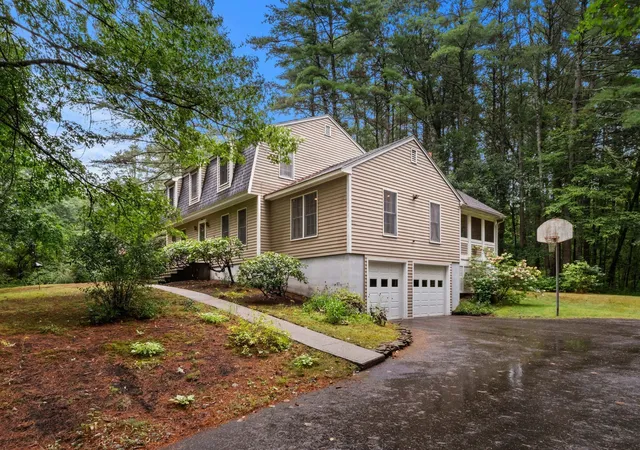 Photo 2 of Single family home for sale at 26 Heath Rd, Merrimac, MA 01860 | MLS# 73572960 | Listing updated on 2026-09-16
