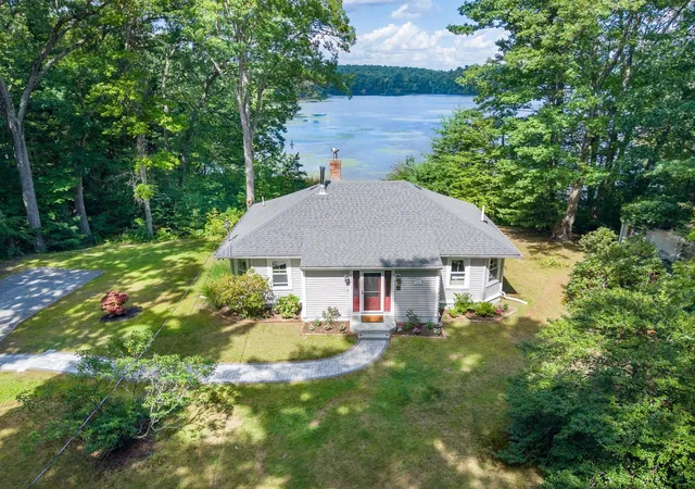 Photo 1 of Sale Pending at 40 Chestnut St, Foxboro, MA 02035 | MLS# 73578103 | Listing updated on 2026-10-07