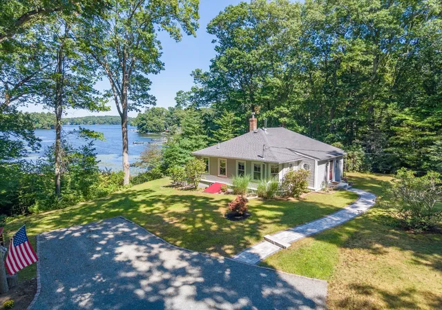 Photo 3 of Sale Pending at 40 Chestnut St, Foxboro, MA 02035 | MLS# 73578103 | Listing updated on 2026-10-07