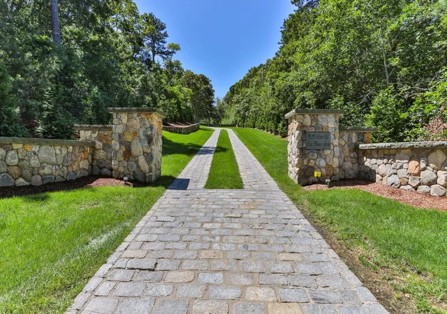 Photo 2 of Single family home for sale at 9 Hi River Rd, Marstons Mills, MA 02648 | MLS# 73575553 | Listing updated on 2026-09-14